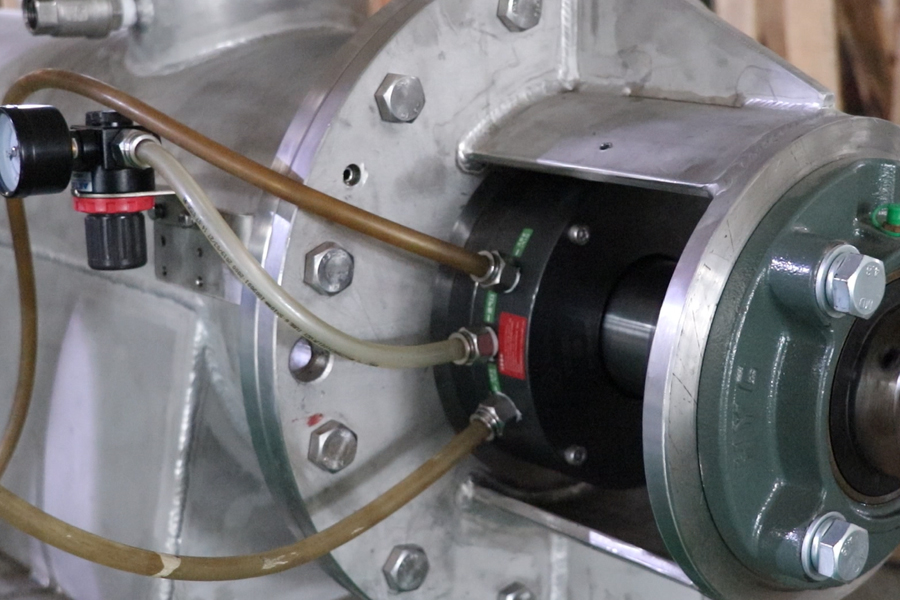 自適應2mm軸跳動！博立飛高性能旋轉(zhuǎn)軸封獲客戶高度···